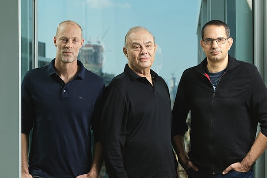 מייסדי קרן ריאליטי מיקי ורדי, אסף ורדי ואוהד רוזן, צילום: טל גבעוני